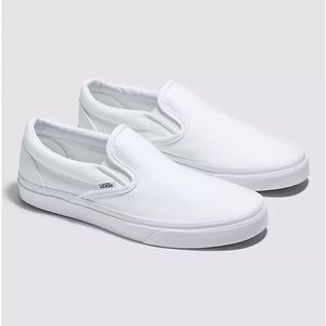 VANS SLIP-ON SHOE in TRUE WHITE, size 6.5, brand new still in box
